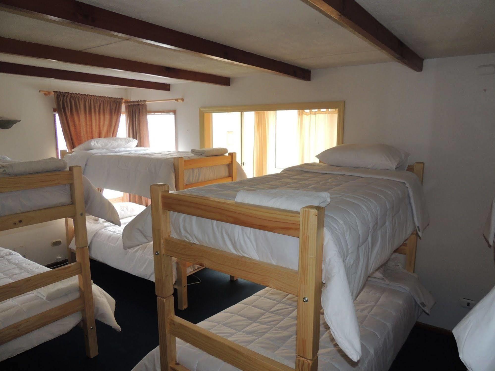 Hostel Jaguar วิญาเดลมาร์ ภายนอก รูปภาพ