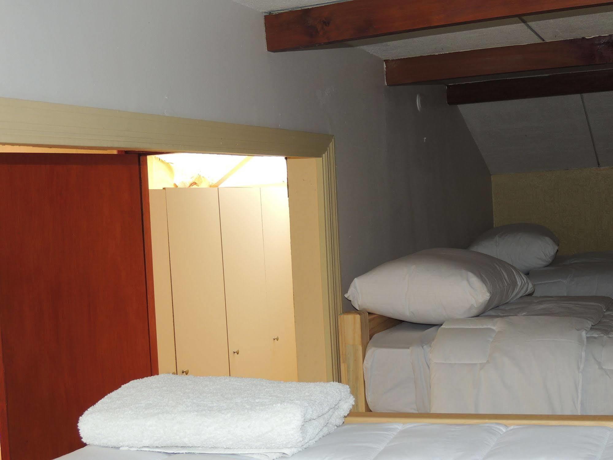 Hostel Jaguar วิญาเดลมาร์ ภายนอก รูปภาพ